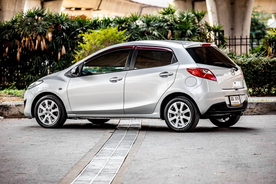 Mazda 2 1.5 Groove Sport ปี 2012 สีเทา มือเดียวป้ายแดง 10