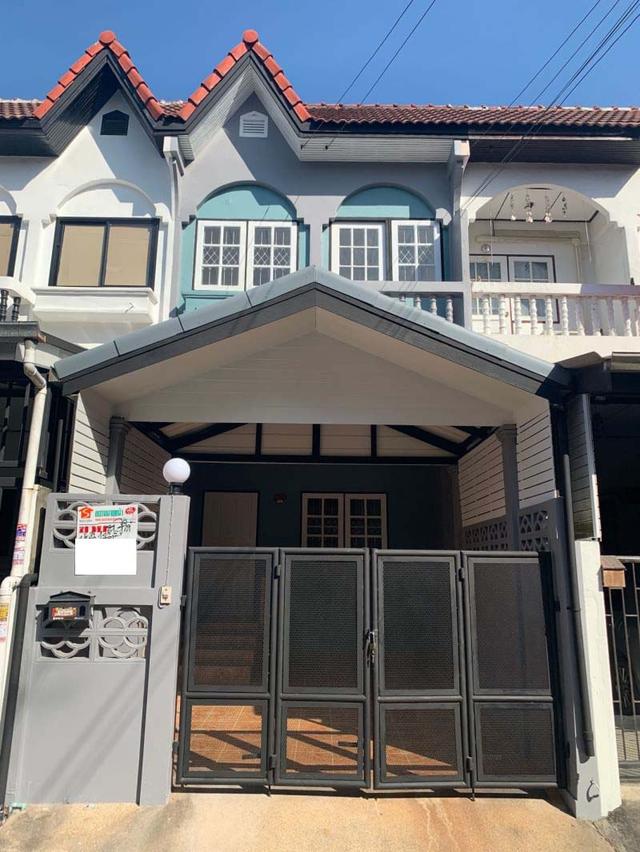 ขาย : ทาวน์เฮาส์ 2 ชั้น 