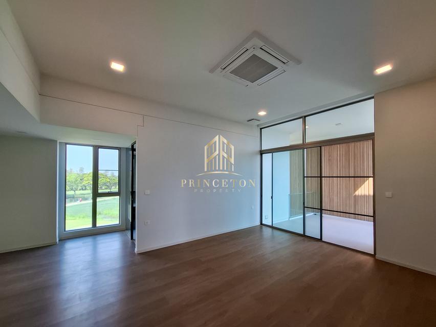 VIVE Rama 9 â Luxurious 3-Story Home in Modern Japanese Design 16