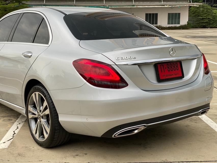 Benz C300e  Avantgarde ปี 2020 รหัส PBG8888 8