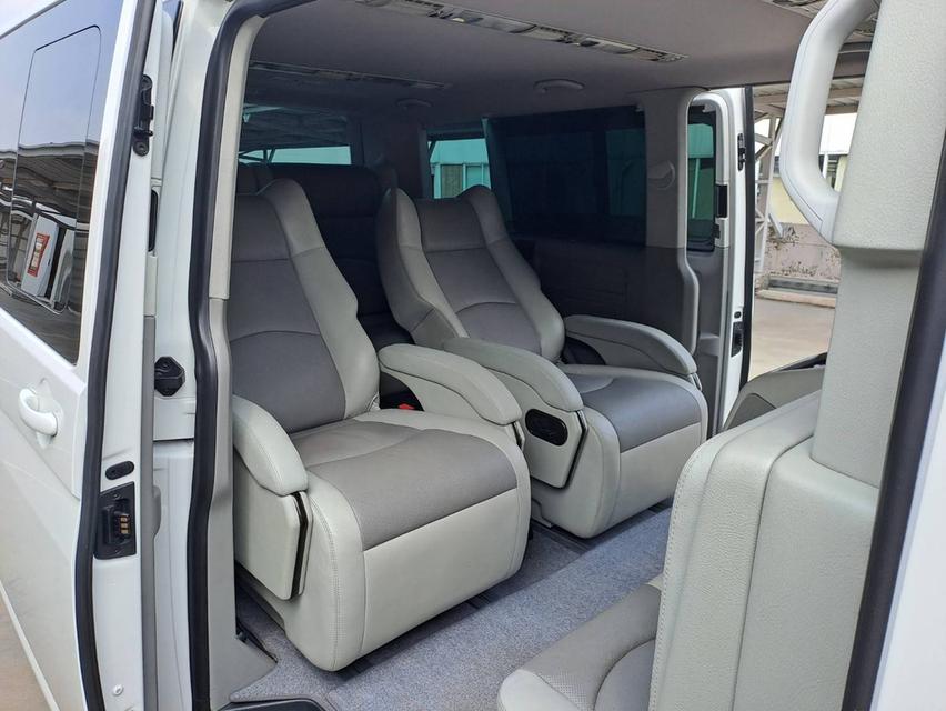 VOLKSWAGEN CARAVELLE 2.0 TDI ปี2014 สีขาว 14