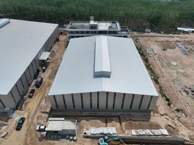 ให้เช่าโกดังปลวกแดงระยอง โกดังระยองให้เช่า 2,200 ตารางเมตร สีม่วงลาย ห่างจากนิคมอุตสาหกรรมอีสเทิร์นซีบอร์ดระยอง 12 กม. 7