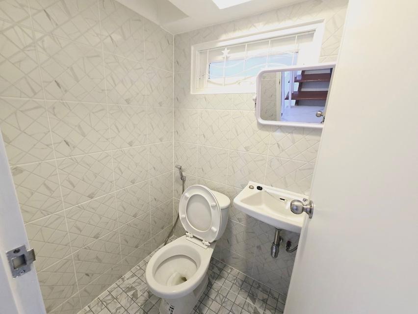 บ้านทาวน์เฮ้าส์2ชั้น 7