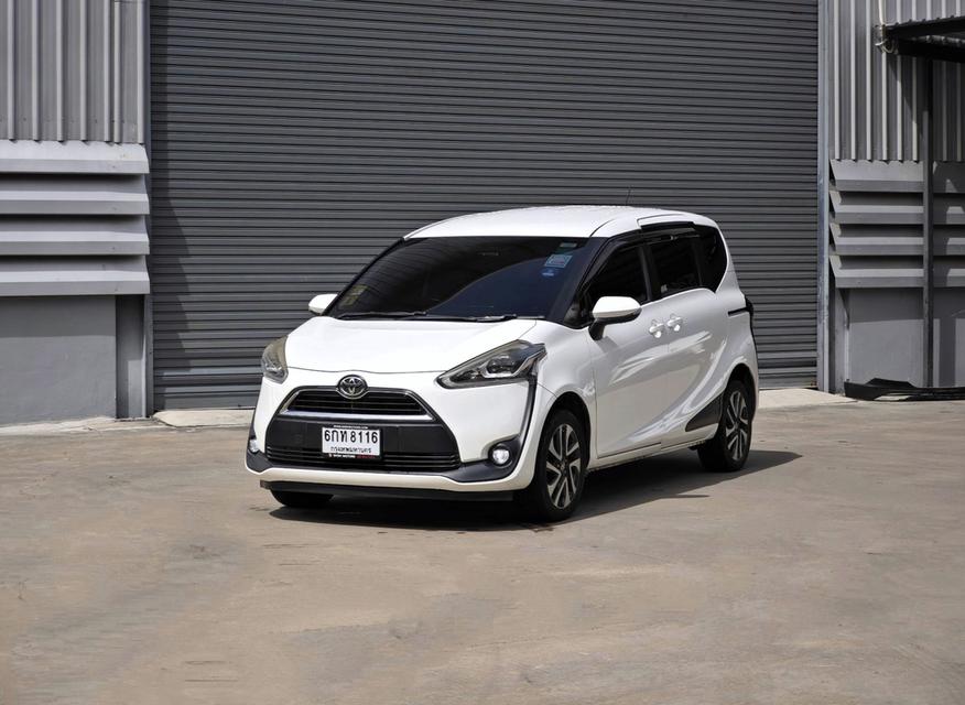 Toyota Sienta 1.5 V ปี 2017