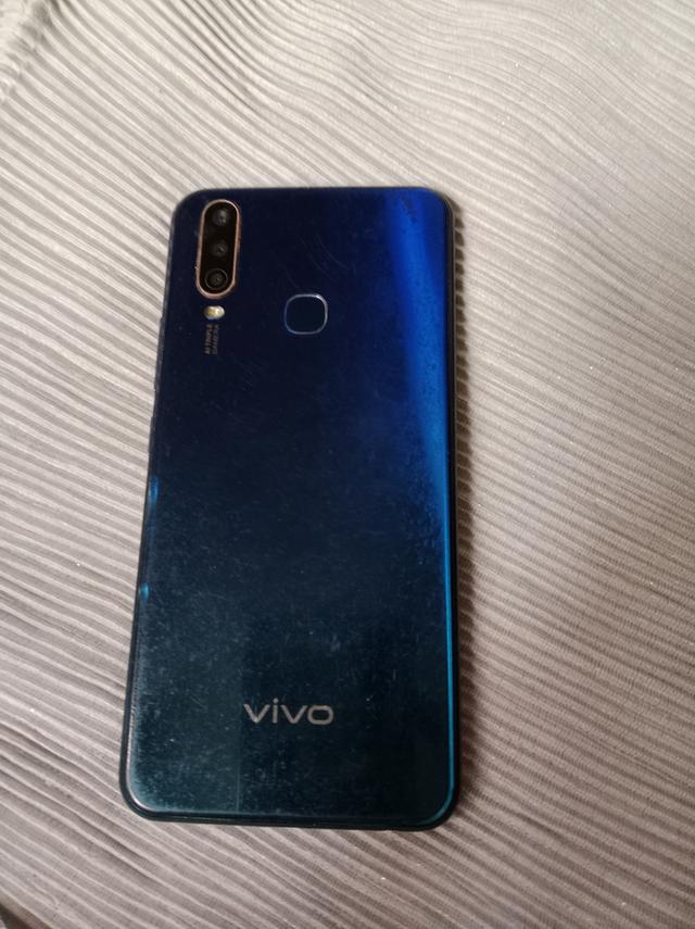 Vivo Y11 แถม Vivo Y55 7