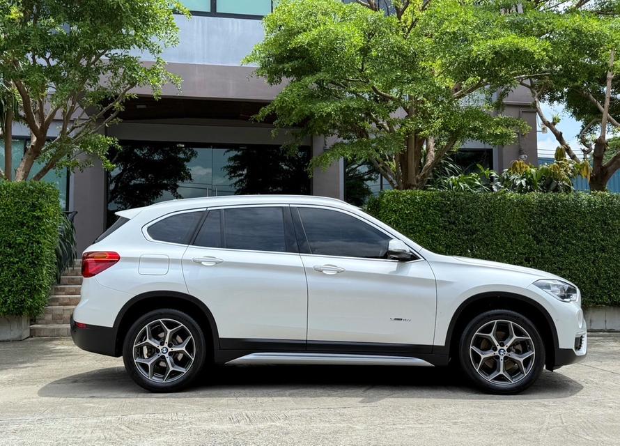 2017 BMW X1 F48 รถออกศูนย์ BMW THAILAND รถวิ่งน้อย เข้าศูนย์ทุกระยะ ไม่เคยมีอุบัติเหตุครับ