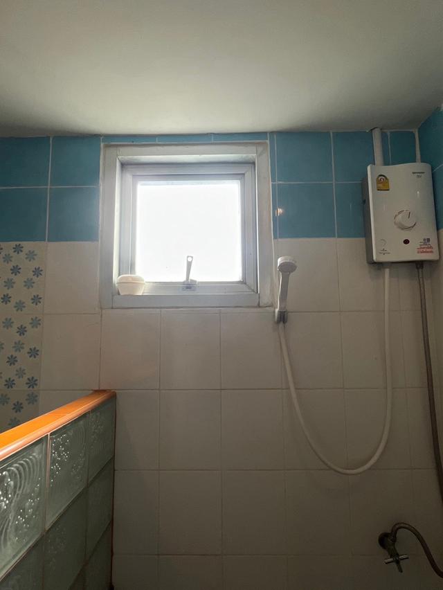 คอนโดมิเนียม เฟิร์ส แฮซเซ็ท 8