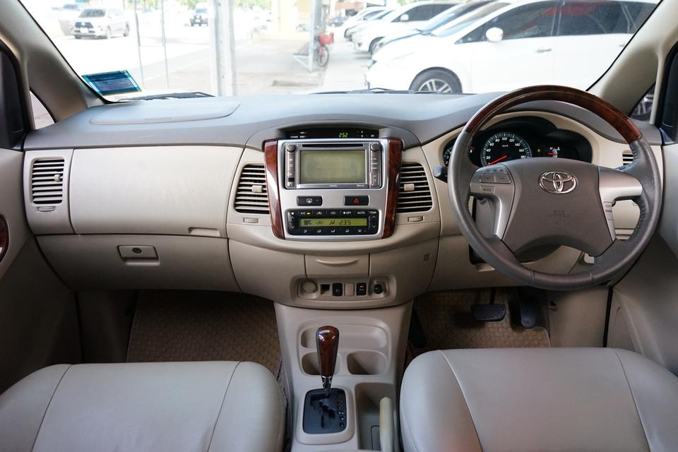 2011 TOYOTA INNOVA 2.0V 12