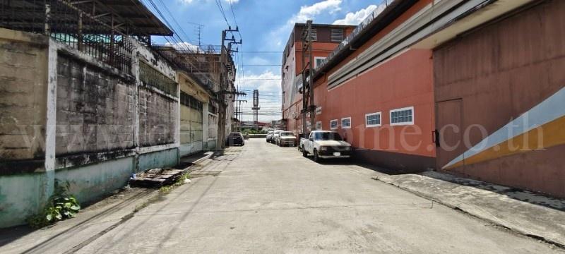 โกดังห่างถนนเพชรเกษม 50 เมตร 15