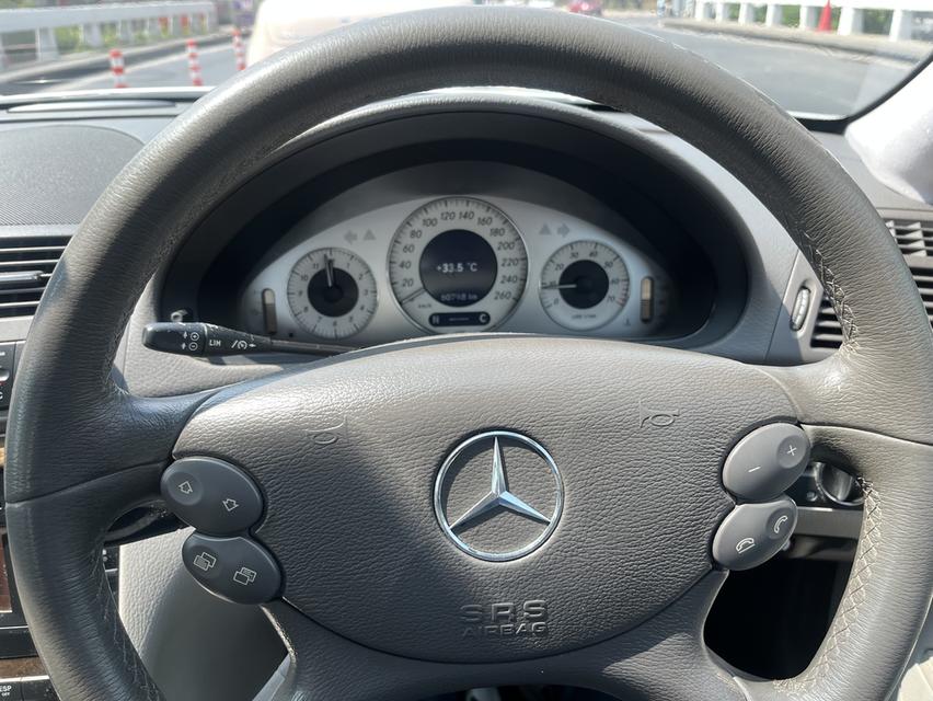 Mercedes-Benz E-Class E200 Kompressor ปี 2008 รถบ้านใช้น้อยไม่เคยชน รูปที่ 4
