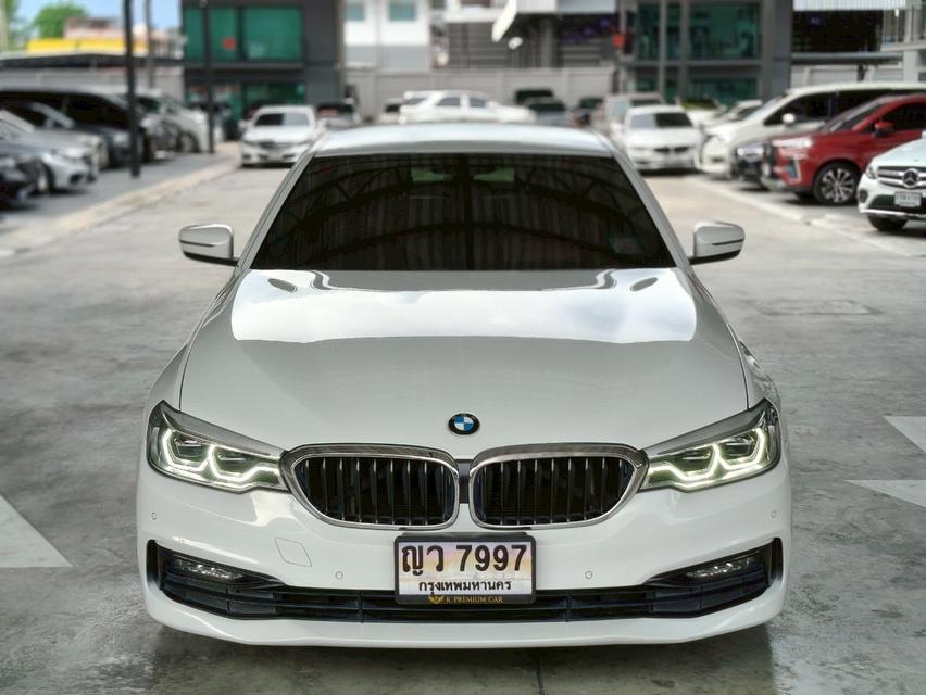 รหัสรถ KPC7997 BMW 520d  สีขาว 2018 สภาพกริ๊บบบบ ประตู Soft Close ในราคาพิเศษ สุดๆ 2
