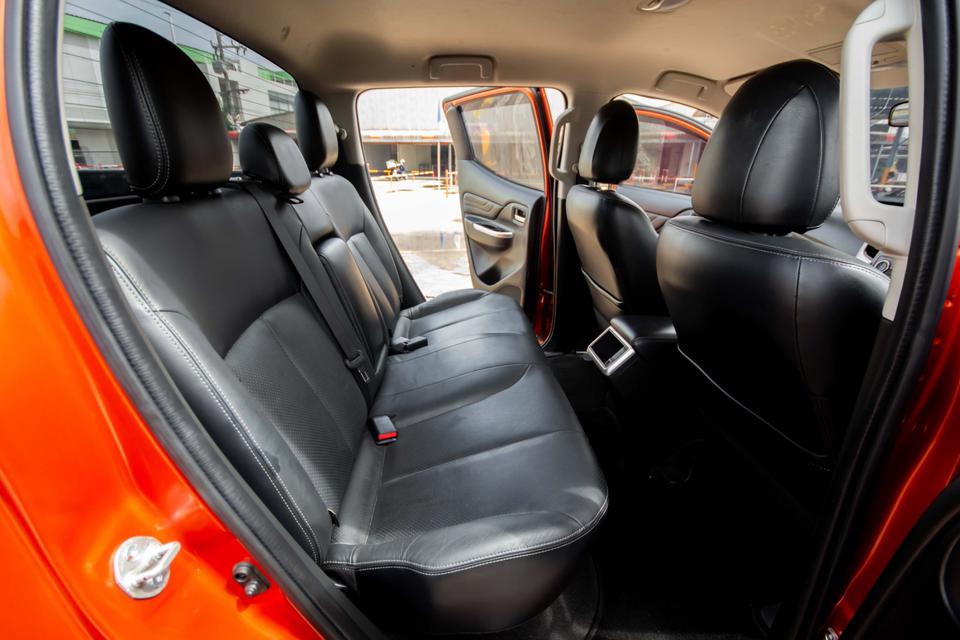 รูป ปี 2019 Mitsubishi Triton 2.4GT+ Double CAB สีส้ม ดีเซล  5