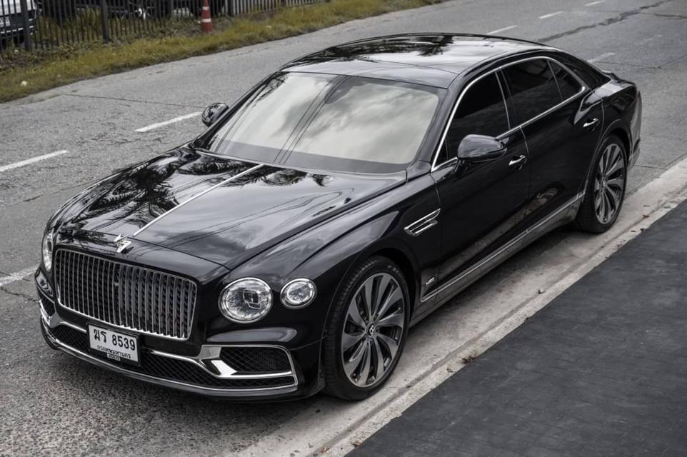 All new Bentley Flying spur W12 twin turbo full specs2021 5