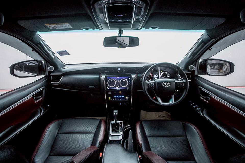 รหัสรถ 1E760 FORTUNER  2.4 LEGENDER BLACK TOP 4WD 2022 รูปที่ 8