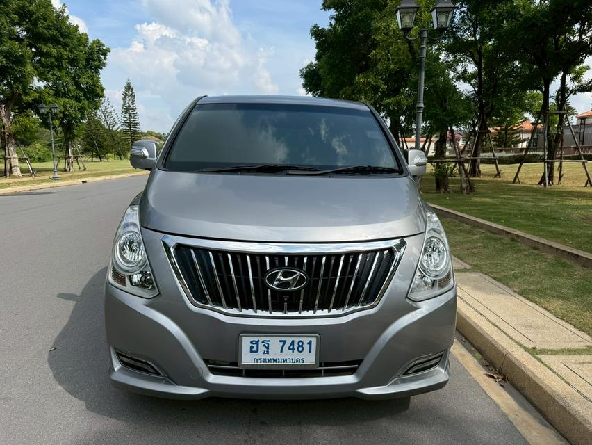 HYUNDAI H-1 2.5 DELUXE MNC ปี 2018 ไมล์ 117,xxxkm.