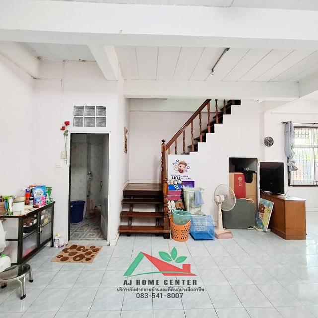 ขายถูก ทาวน์เฮ้าส์31ตรว. หลังริม ม.สวนทองวิลล่า7 ลาดสวาย สภาพดีพร้อมอยู่ ข้างบ้านติดคลอง 5