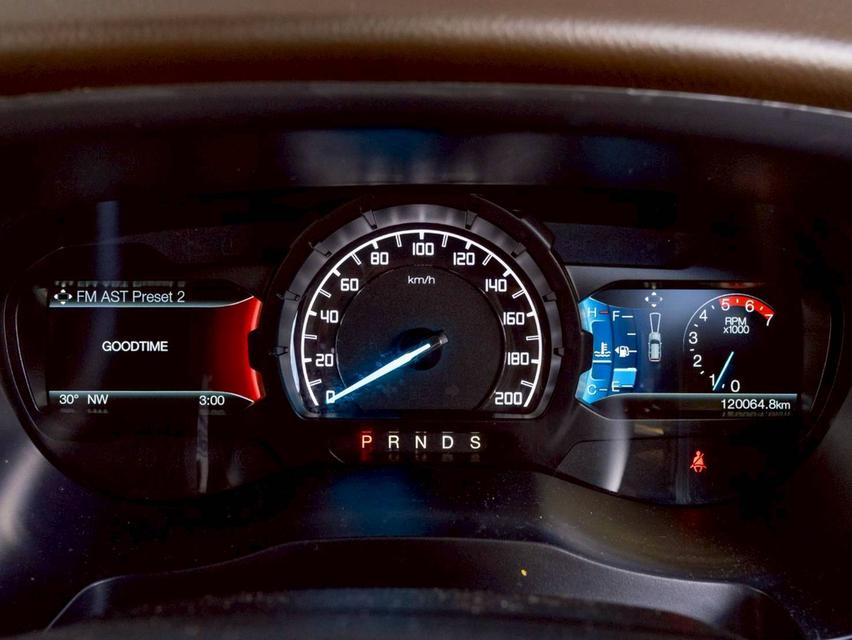 Ford Everest 2.0L Bi-Turbo Titanium+ 2WD ปี 2018 12