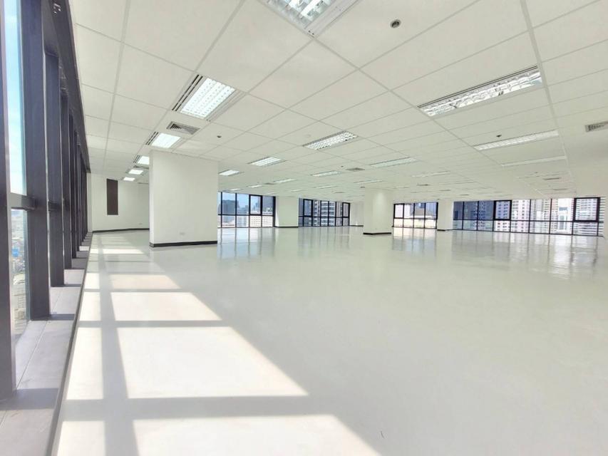 ให้เช่าพื้นที่ ตึก Sethiwan Tower ชั้น 18BC พืนที่โล่ง 372 ตร.ม สัญญาเช่าอย่างน้อย 3 ปี