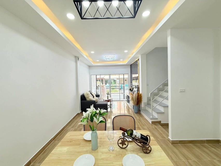 หมู่บ้านพนาสนธิ์วิลล่า นิมิตรใหม่ 7