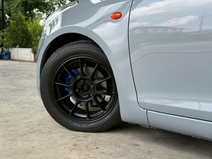 Suzuki Swift 1.2 MT 2013 เทาแลมโบ รูปที่ 5