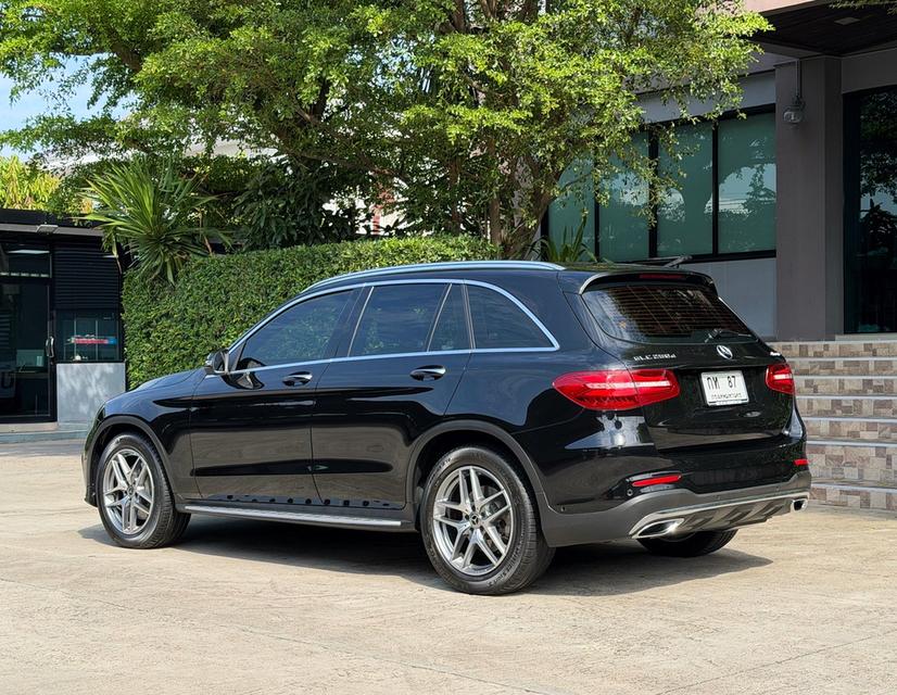 2019 BENZ GLC250D AMG รถมือเดียวออกป้ายแดง วิ่งน้อย เข้าศูนย์ทุกระยะ รถไม่เคยมีอุบัติเหตุครับ รูปที่ 6