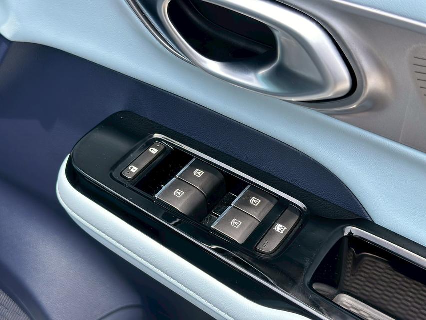 รหัสรถ PAT4371 AION 490 Y PLUS PREMIUM A/T  สีขาว ปี2025 8