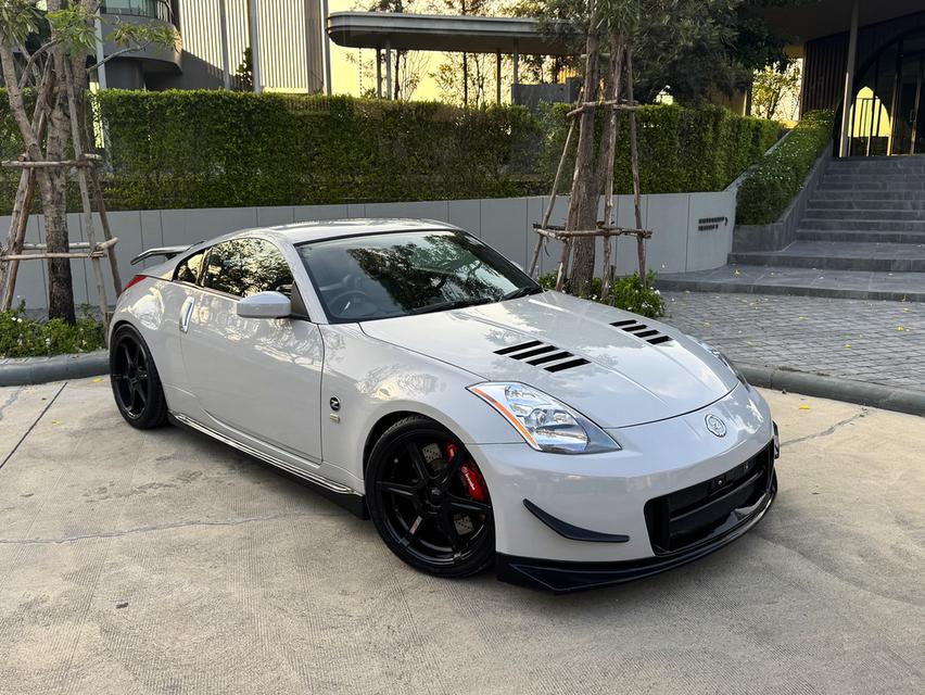 350z Nismo V2 เกียร์ AT สีเทา Crayon gray สภาพ100% ใหม่กริ๊ปสวยมาก