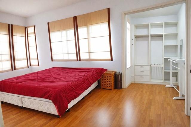 เฟอร์ครบ บ้านเดี่ยวให้เช่า 3น้ำ 3นอน สาธิตพัฒนา ซาฟารีเวิลด์ บ้านเดี่ยว 2 ชั้น 70 ตร.ว. 280 ตร.ม. ถนนปัญญาอินทราและทางด่ 3