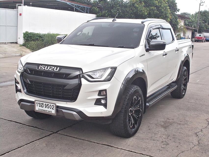 Isuzu Dmax Cab4 Vcross 3.0 M 4WD ปี 2021