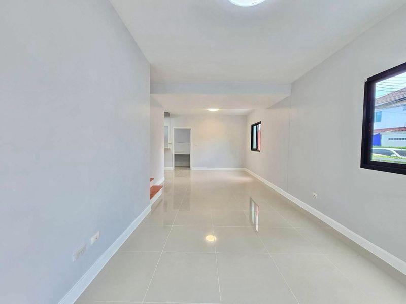 หมู่บ้านพฤกษาวิลล์63/1 พระราม5 นครอินทร์ทาวน์เฮาส์ 2 ชั้น หลังมุม ทำเลดีติดถนน พระราม 5//ถนนพิบูลสงคราม//ถนนติวานนท์ 7