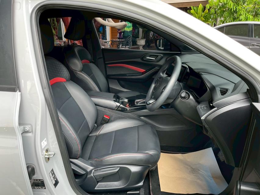 รุ่นพิเศษ! MG5 1.5 10th Anniversary ปี 2024 10