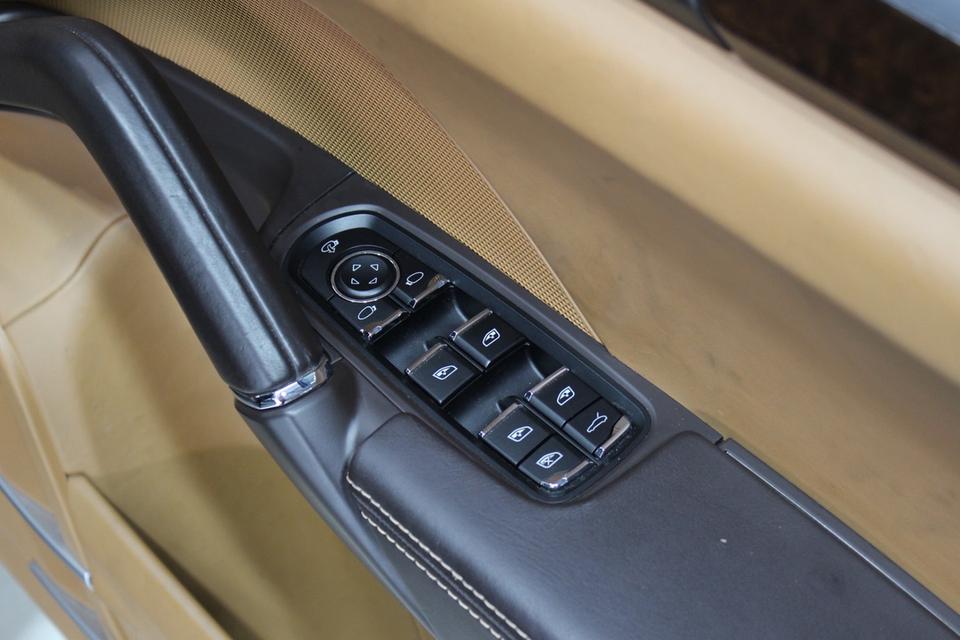 รหัสรถ JRS626 Porsche Cayenne S Hybrid ปี 2012 19