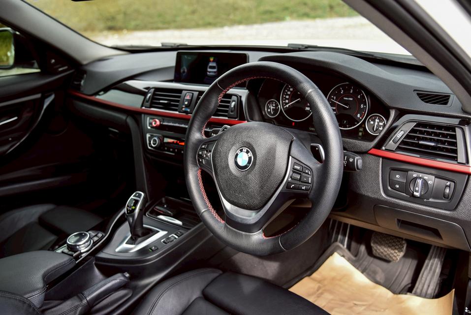รหัสรถ CBL1989 BMW 320d 2.0 Sport F30 AT 2015 8