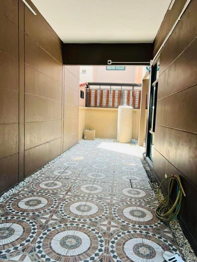 ทาวโฮม โฮมออฟฟิศ 3 ชั้น เมืองทองธานี (แจ้งวัฒนะ) 📍 หมู่บ้านลูกกอล์ฟ | ใกล้ Beehive และทางด่วน 10