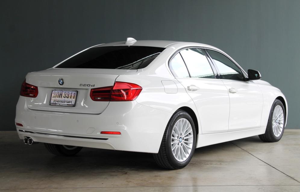 รหัสรถ BM3311 BMW 320d F30 Luxury 2017 3