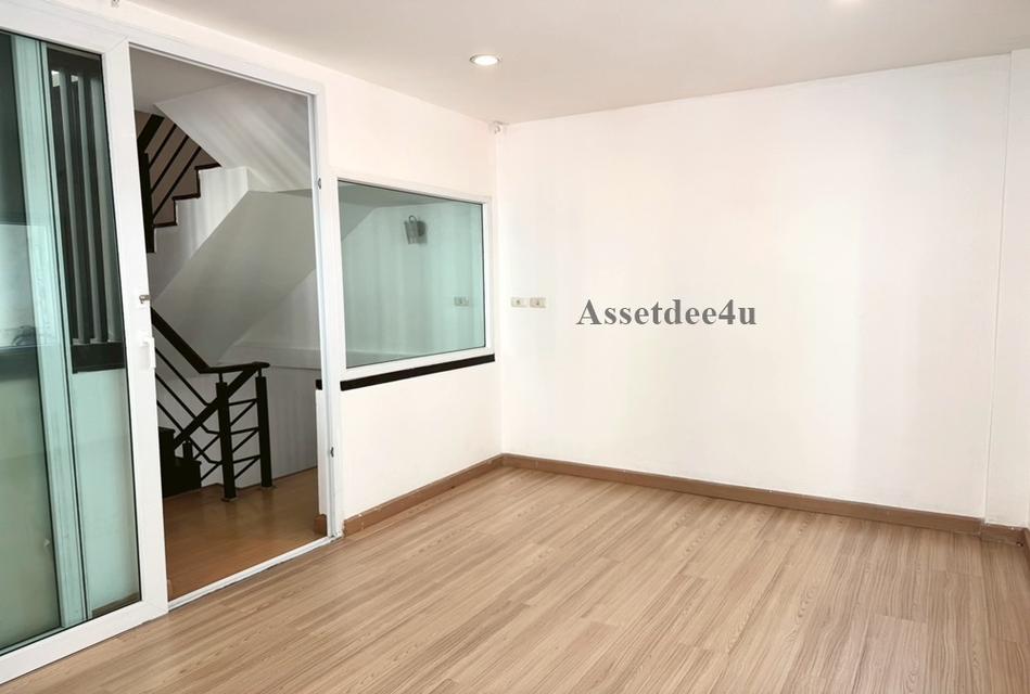 AT574 ให้เช่าทาวน์โฮม โฮมออฟฟิศ 3 ชั้นครึ่ง ทาวน์โฮม สรานนท์ ปากเกร็ด ที่จอดรถ 5 คัน ใกล้เซ็นทรัล แจ้งวัฒนะ 6