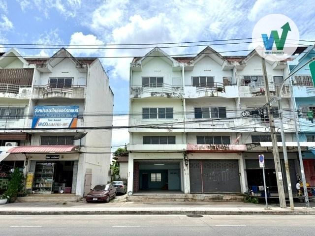 ออฟฟิศให้เช่า ติดถนน ร่มเกล้า-มีนบุรี หลังริม ทำเลดี พื้นที่กว้าง 3.5 ชั้น มีดาดฟ้า ใกล้มอเตอร์เวย์ สนามบิน นิคมลาดกระบัง 1