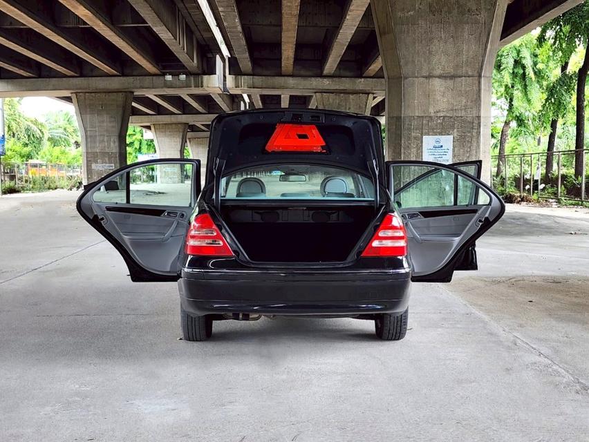 ขายรถ Benz C180 W205 ปี 2004 สีดำ เกียร์ออโต้ 16