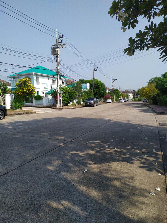 ขาย บ้านเดี่ยว (หลังริม)ทำเลเยี่ยม โครงการติดถนนใหญ่ รัตนาธิเบศร์...ติดสถานีรถไฟฟ้า ขนาดไม่เกิน 100 ตร.วา 4