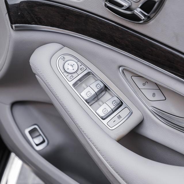 รหัสรถ 67GG5320 2016 BENZ S500e  โฉม W222 สีดำ แต่ง facelift  6