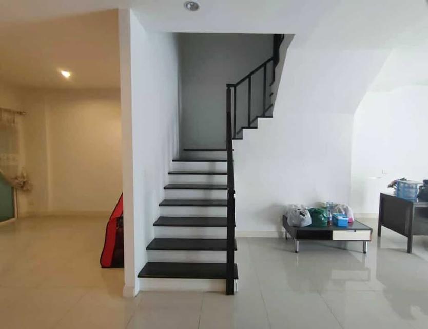 ขายทาวน์โอม3ชั้น ม.เดอเนะเจอร์ซิตี้ ถ.เพชรเกษม เพชรเกษมซ.69 เลียบคลองภาษีเจริญฝั่งใต้ เนื้อที่20ตรว 4