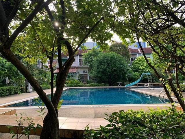 P678 ให้เช่าทาวน์โฮม 3 ชั้น หมู่บ้านไพรเวทวิลล่า Private Villa นวมินทร์ 135 พร้อมเข้าอยู่ต้นเดือนมิถุนายน เหมาะพักอาศัย 2