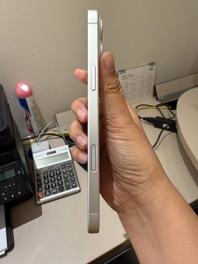 iPhone 16 Plus ความจุ 128GB สีขาว 3