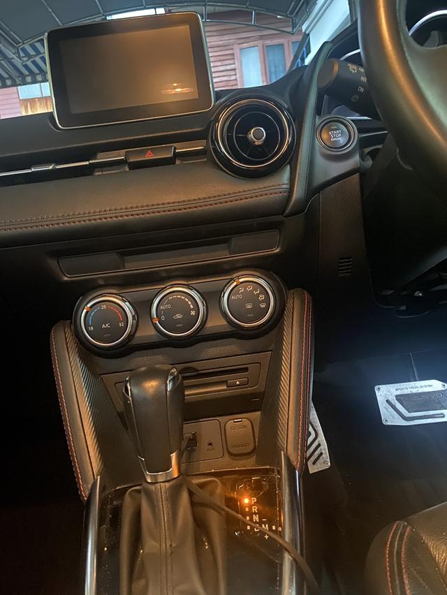 mazda2 ปี 2015  SKY ACTIVE 1.3 3