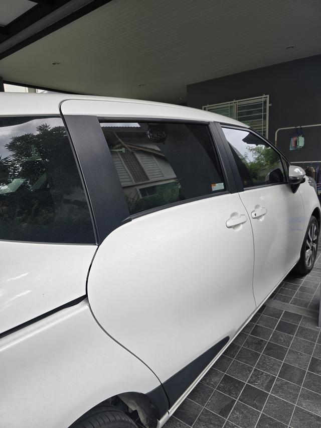 TOYOTA SIENTA 1.5 V 2017