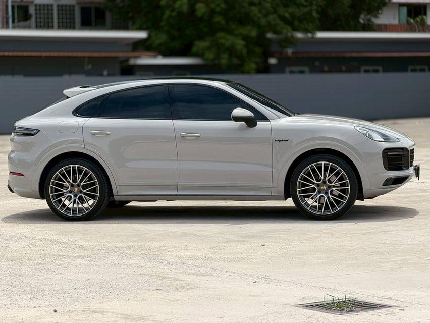 Cayenne 3.0 E-Hybrid Coupe 6