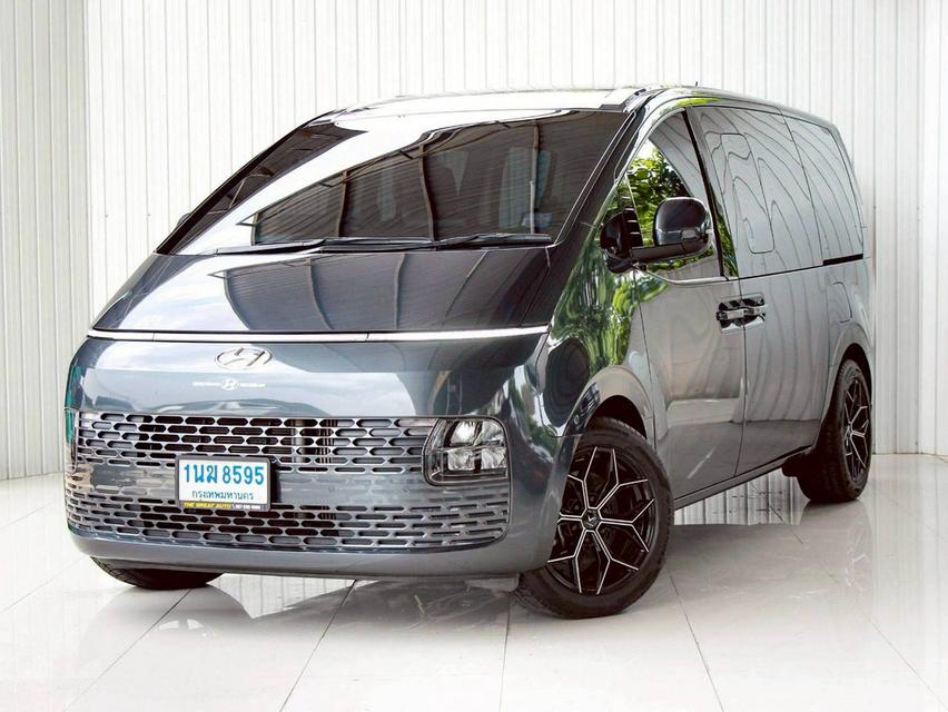 Hyundai Staria 2.2S ปี22