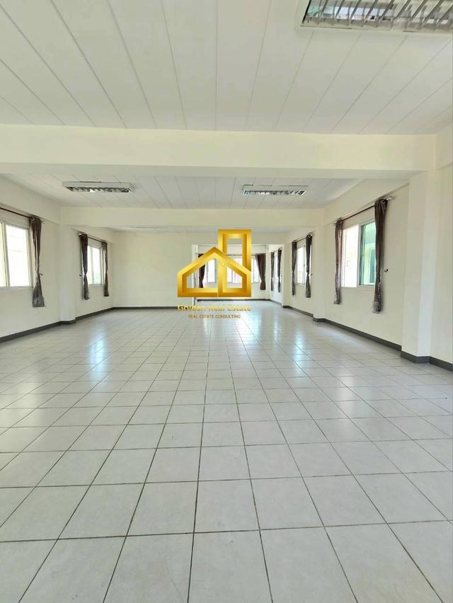 ขายอาคารสำนักงาน พร้อม โกดัง ติดถนนพุทธมณฑล สาย 3 10
