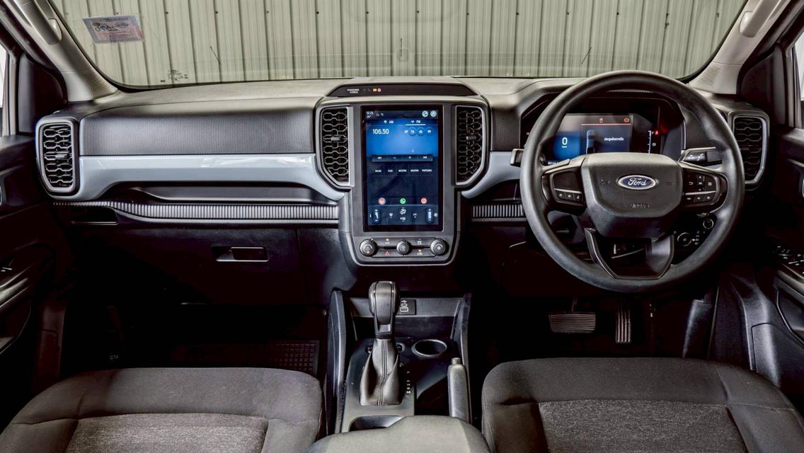 FORD RANGER 2.0 XLS ปี 2023 สีขาว รูปที่ 10