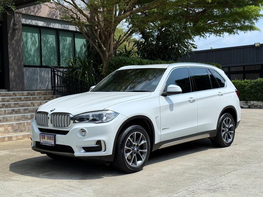 2015 BMW X5 20D รถมือเดียวออกป้ายแดง รถวิ่งน้อย รถเข้าศูนย์ทุกระยะ ไม่เคยมีอุบัติเหตุครับ 4